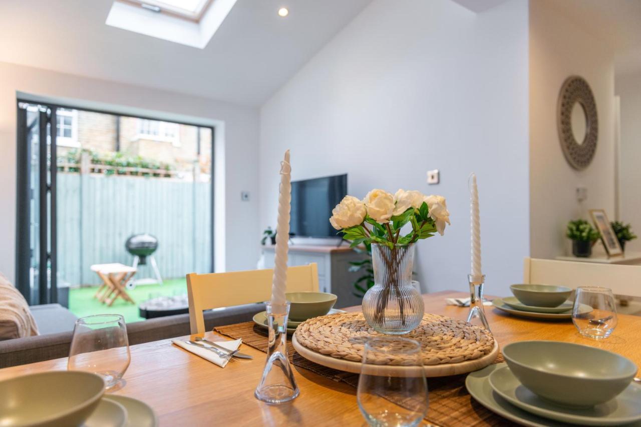 Three-Bedroom Bliss In London Town Eksteriør billede