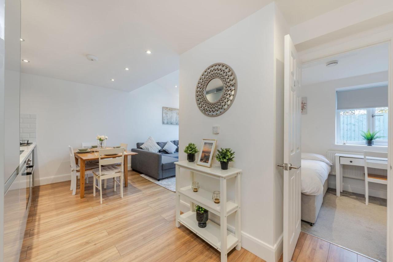Three-Bedroom Bliss In London Town Eksteriør billede