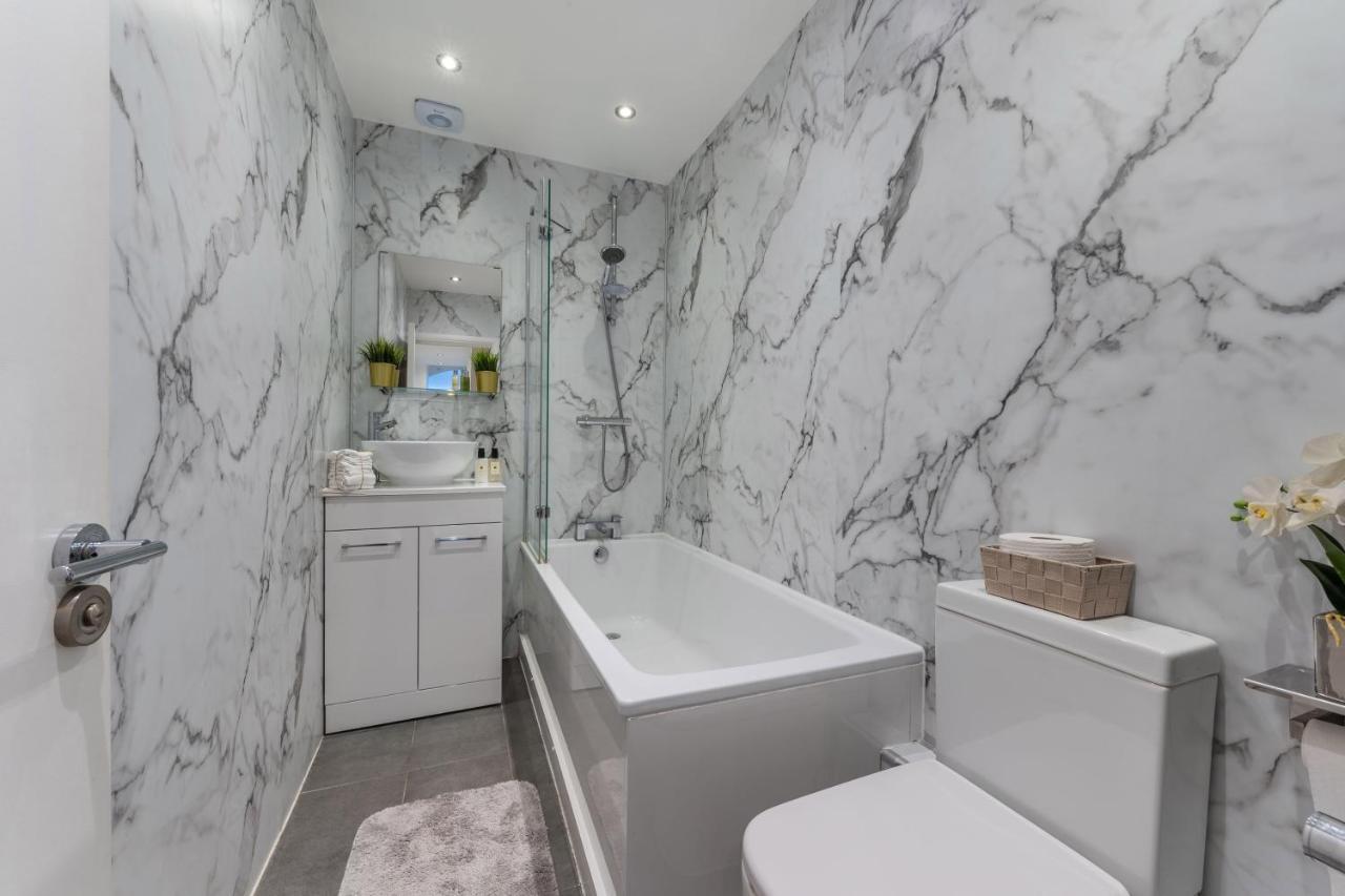 Three-Bedroom Bliss In London Town Eksteriør billede