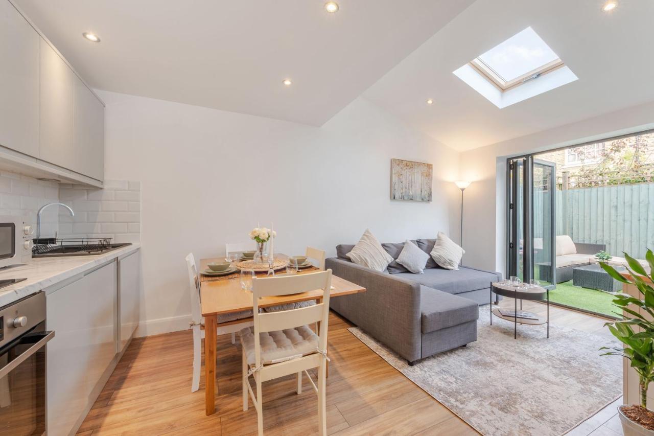 Three-Bedroom Bliss In London Town Eksteriør billede